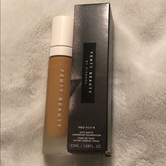 Fenty Beauty Other - Fenty 370 Pro Filt’r Soft Matte Foundation
